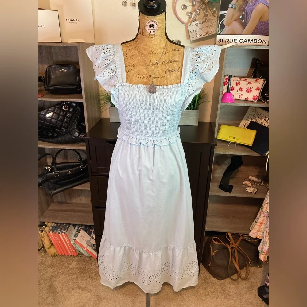 Lauren conrad NWOT baby blue lace dress size medium - Picture 8 of 16